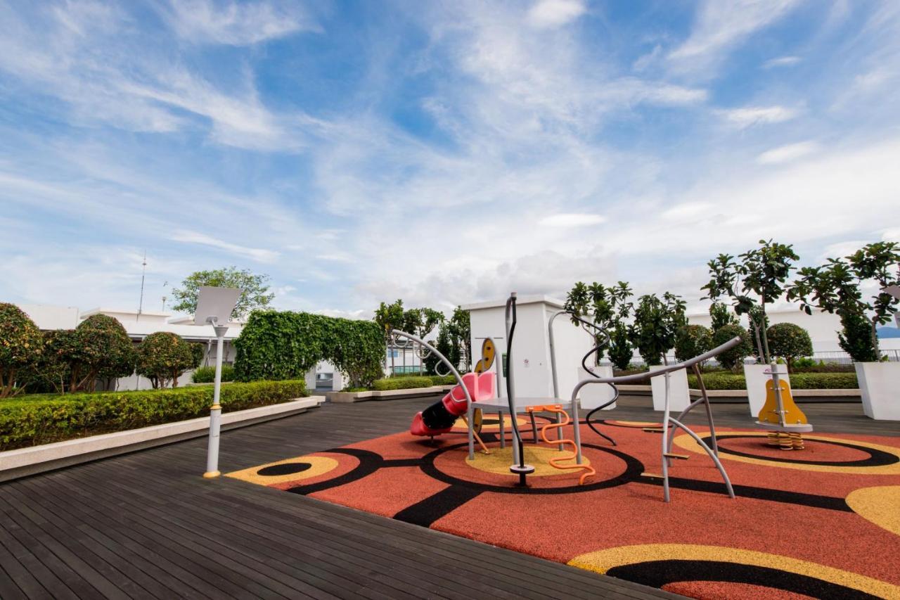 Sutera Avenue Toons Suites By Pinstay Kota Kinabalu Exteriör bild